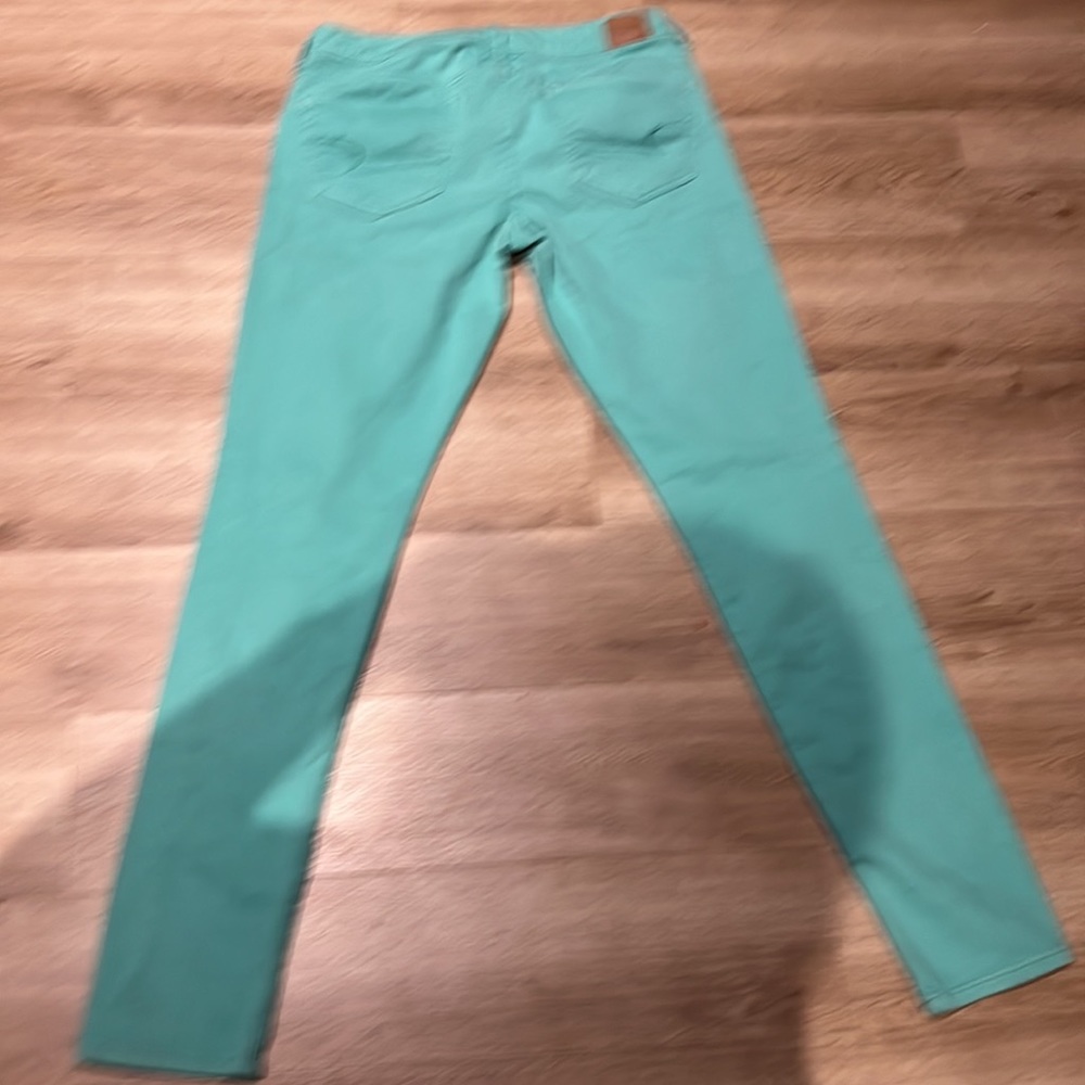 American eagle - Picture 2 of 3